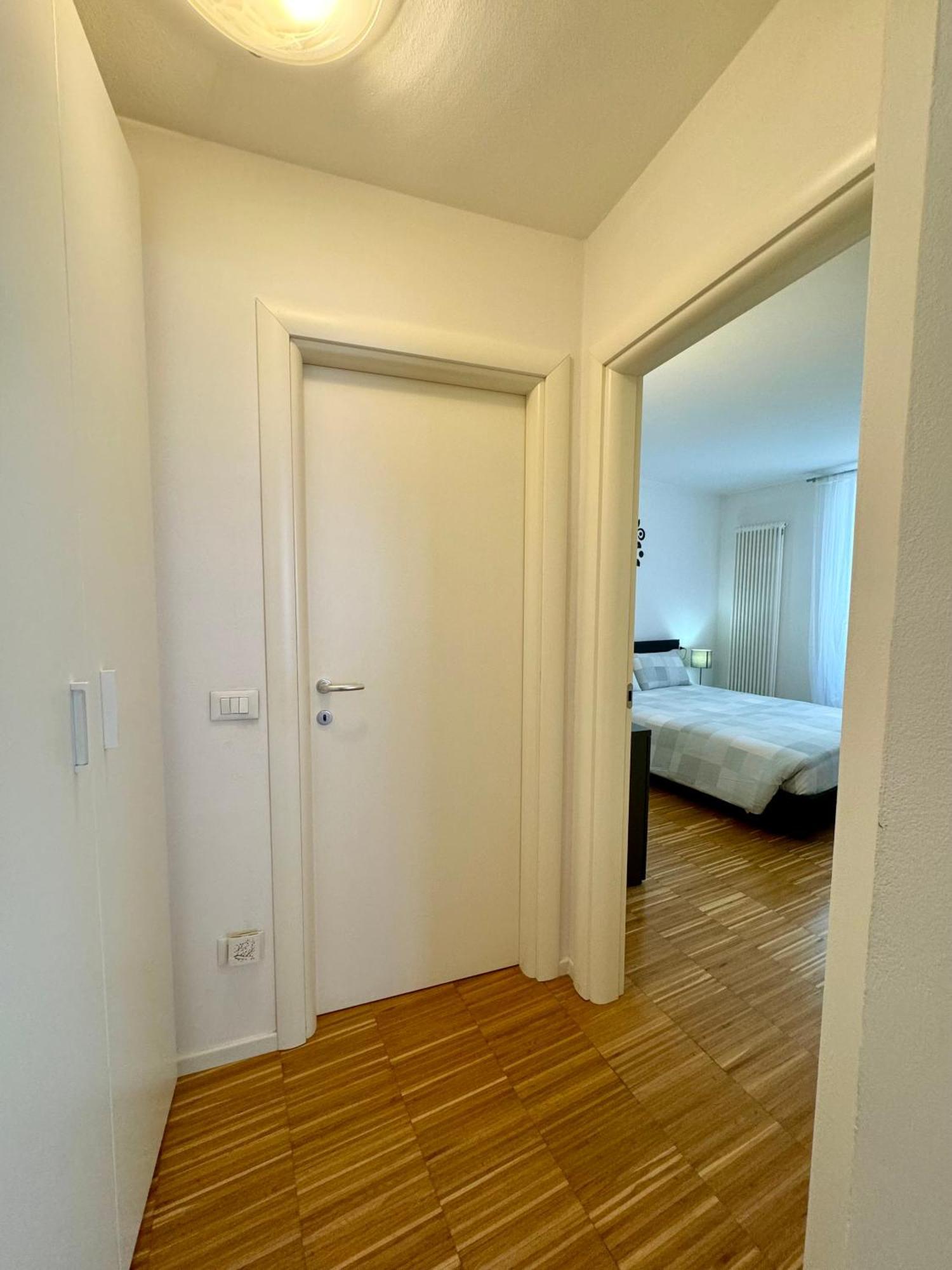 Cozy Old Town Apartamento Arco Exterior foto